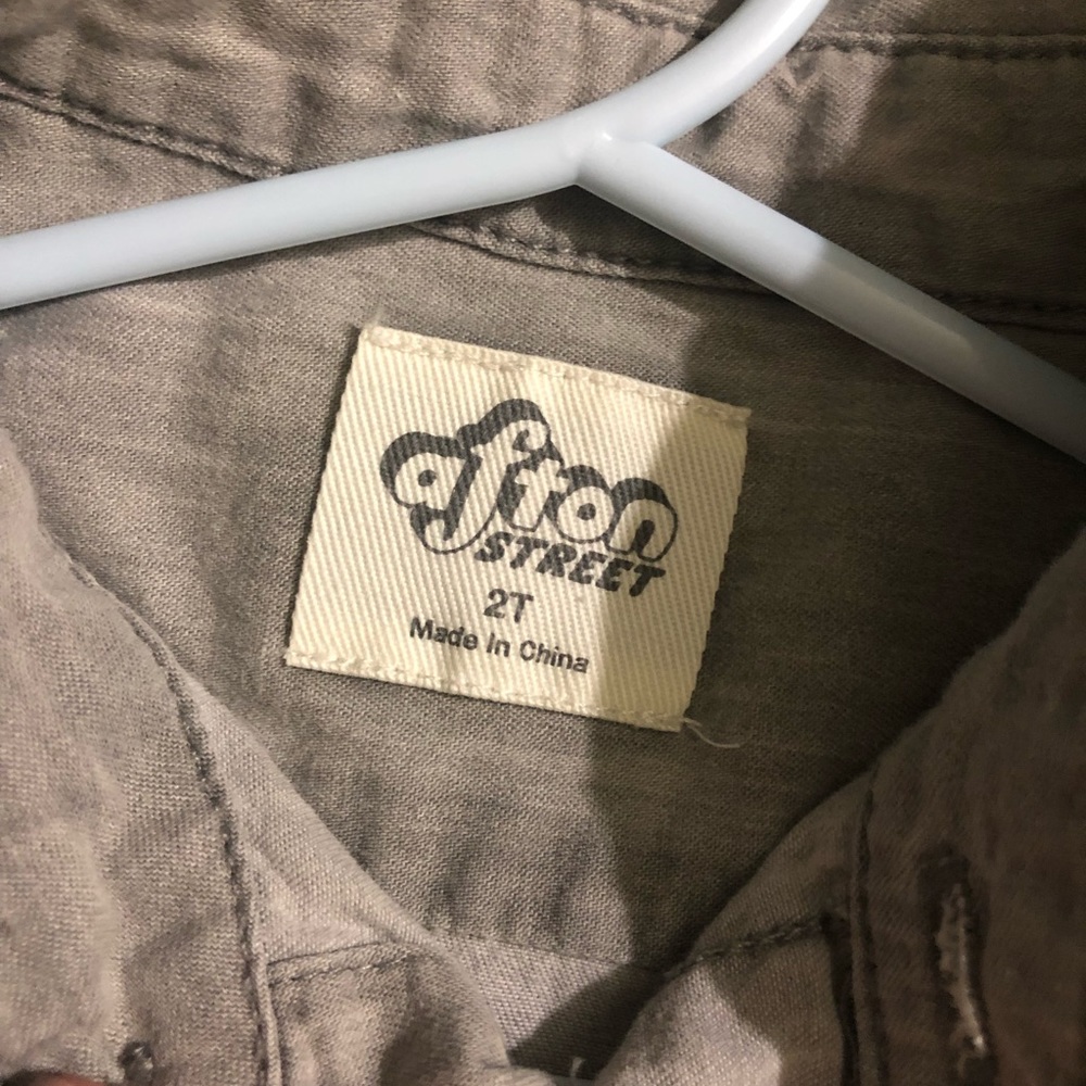 Button up top - Picture 2 of 2